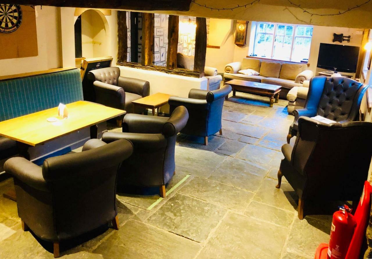 The Hollybush Inn And B&B Priors Marston Kültér fotó
